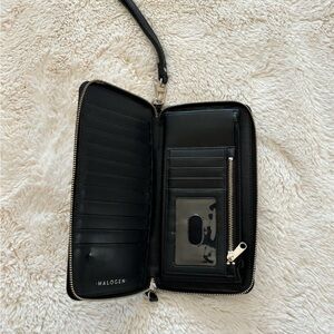 Nordstrom Halogen wristlet wallet